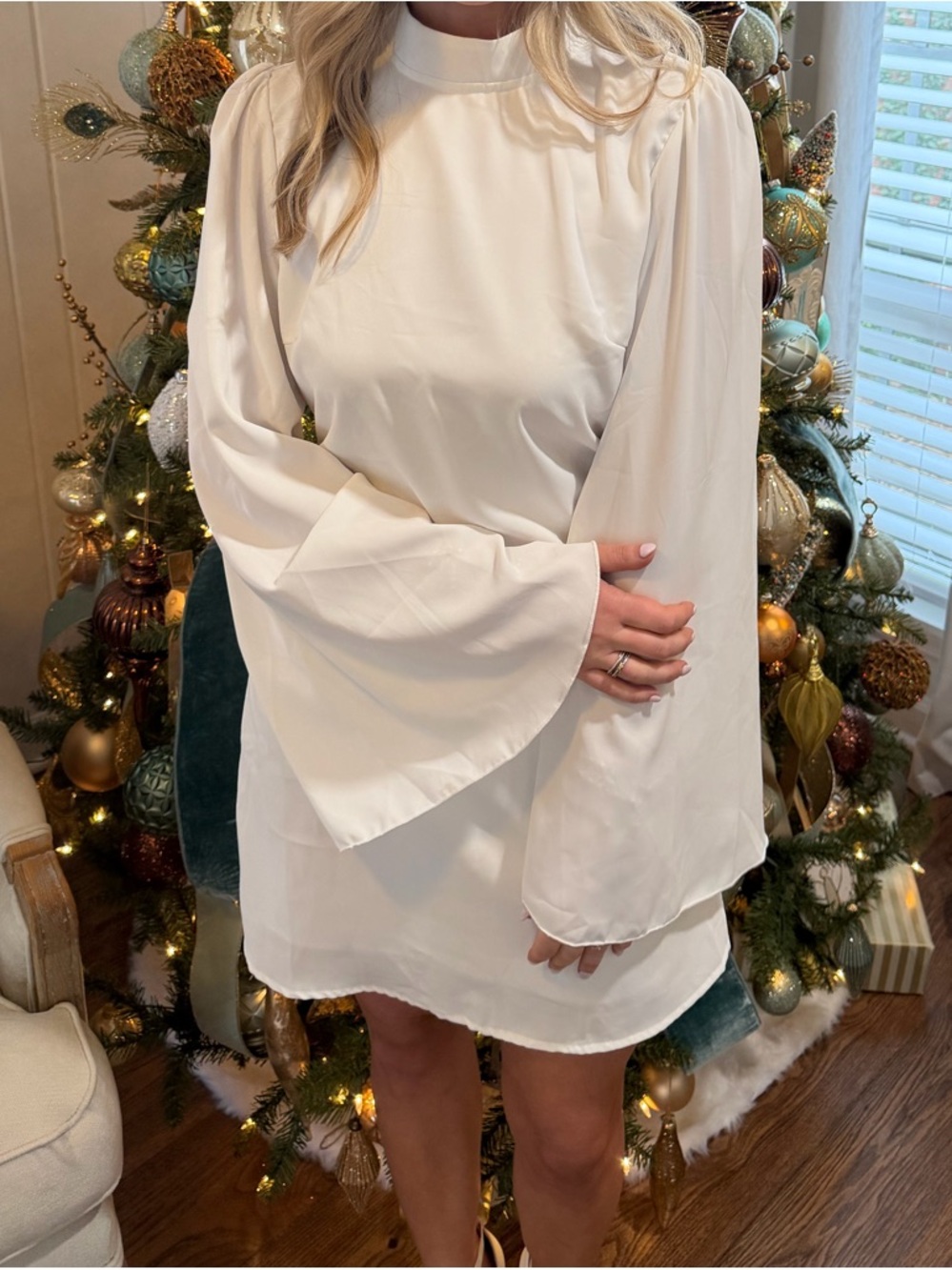 Women's White Long-Sleeve Shift Top with Bell Sleeves